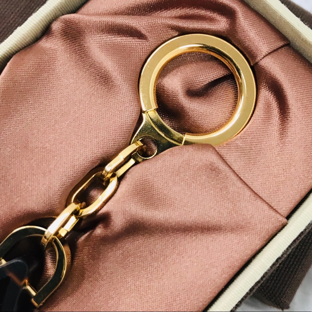 LOUIS VUITTON RARE PLEXIGLASS KEYCHAIN/HOLDER BOX - Picture 4 of 8